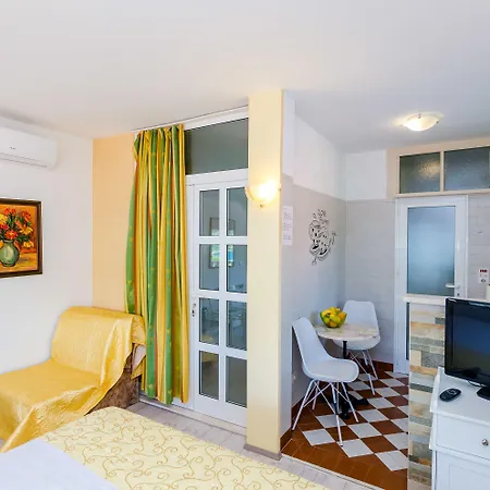 Apartment Avdic