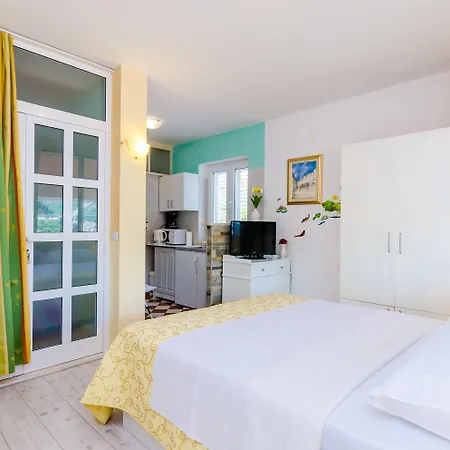 Avdic Apartament *